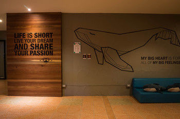 קאו לק Monkey Dive Hostel Khaolak מראה חיצוני תמונה